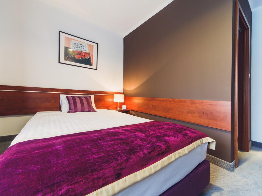 Hotel Chmielna Βαρσοβία Δωμάτιο φωτογραφία