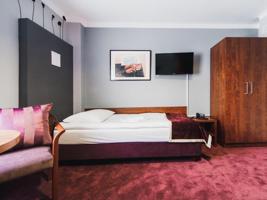 Hotel Chmielna Βαρσοβία Εξωτερικό φωτογραφία
