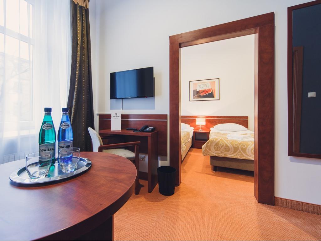 Hotel Chmielna Βαρσοβία Δωμάτιο φωτογραφία
